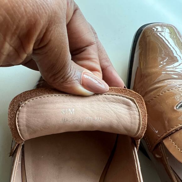 L. Paolo Tan Patent Leather Block Heel Loafers - Size 8.5 - Picture 4 of 6